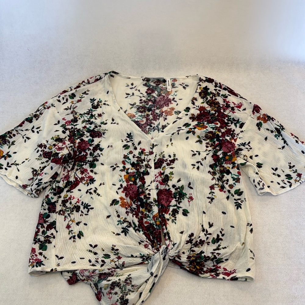 LUQ Rhee Tie Front Top Blouse V Neck Floral Off White Green Pink Women's Size S